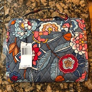 Vera Bradley Organizer Tropical Evening Brand new